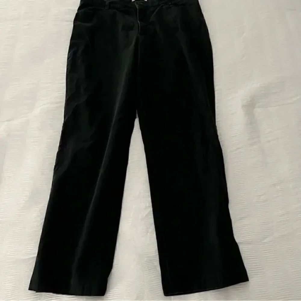 Lee Women’s Relaxed Straight Leg Black Pants size 18 Long
